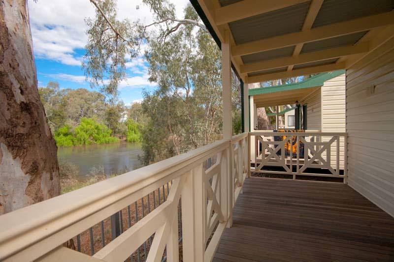 Wagga Wagga Beach Caravan Park Hotel Room photo